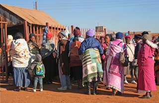 Child grant / pension queue, Driefontein, June 2013